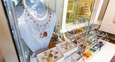 rflett_rossland_business_apr_2016-7
